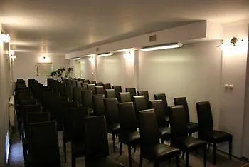 Apollo Hotel